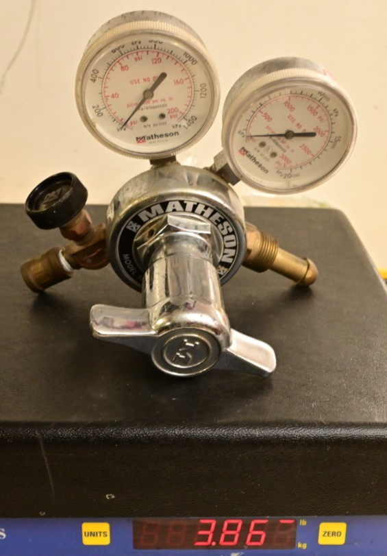 Matheson 1H 580 Gas Regulator 3000/200 PSI