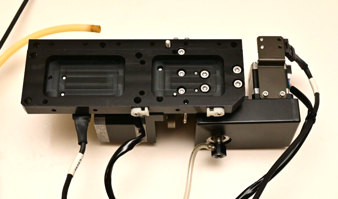 Vacuum Semiconductor Die Pick Up & Rotate Assembly Vexta Steppers THK Omron
