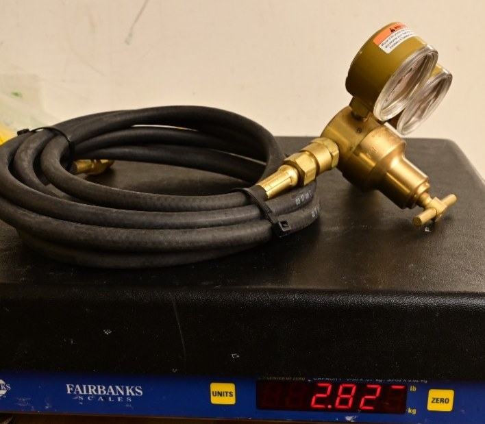 Compressed Gas Regulator with Hose Model AF 150 SA568 Argon CO2 Inert