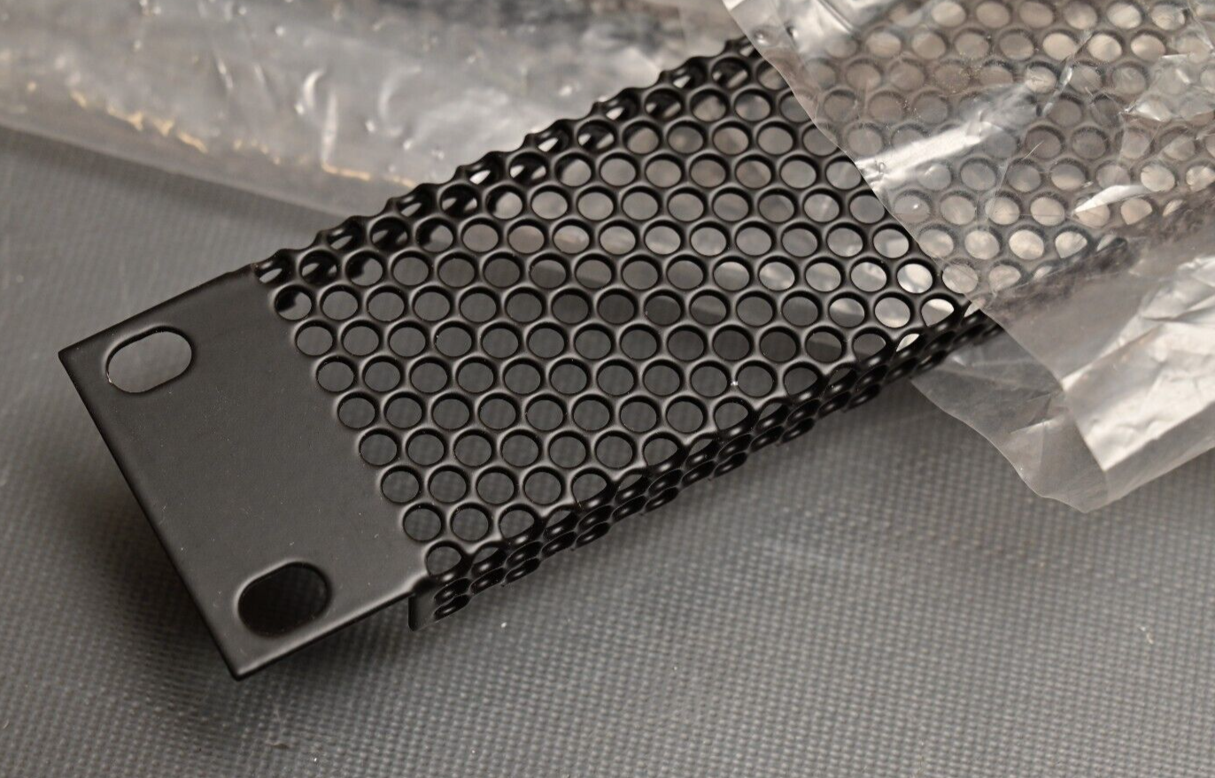 Lot of 6 Middle Atlantic VT1 Perforated Vent Panel 1 Space 1U Vented Fill Plate