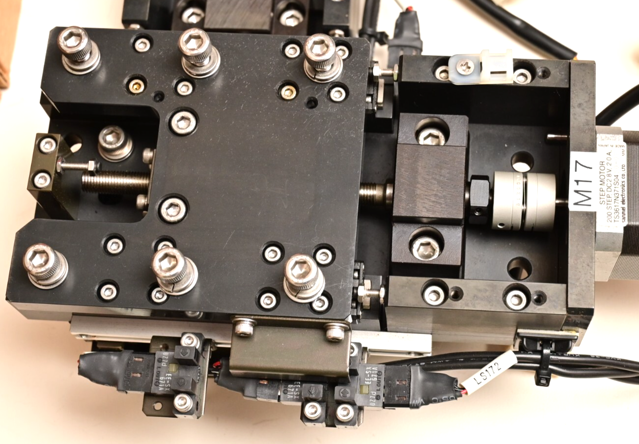 2-Axis Stage Assembly w/ Sanmei Low Vibration Stepping Motors/Controllers Kuroda