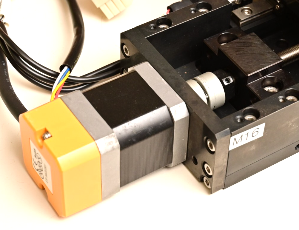 2-Axis Stage Assembly w/ Sanmei Low Vibration Stepping Motors/Controllers Kuroda