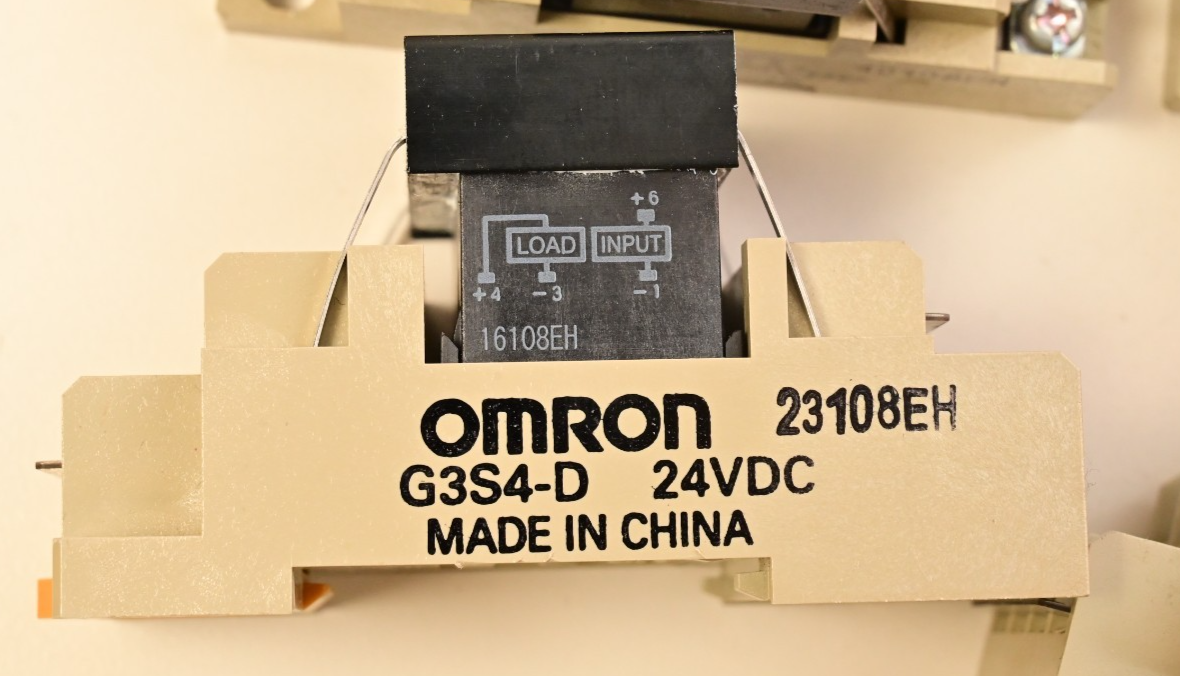 Lot of 12 Omron G3S4-D Solid State Relays 24VDC