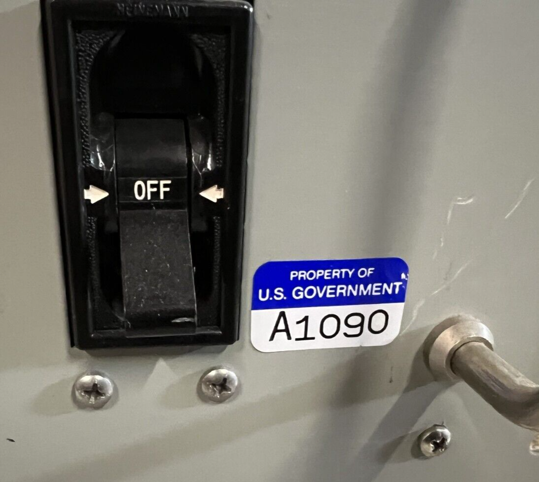 Raytheon Sorensen AC Regulator M16/ACR5000 95-130VAC Input 110-120VAC Output