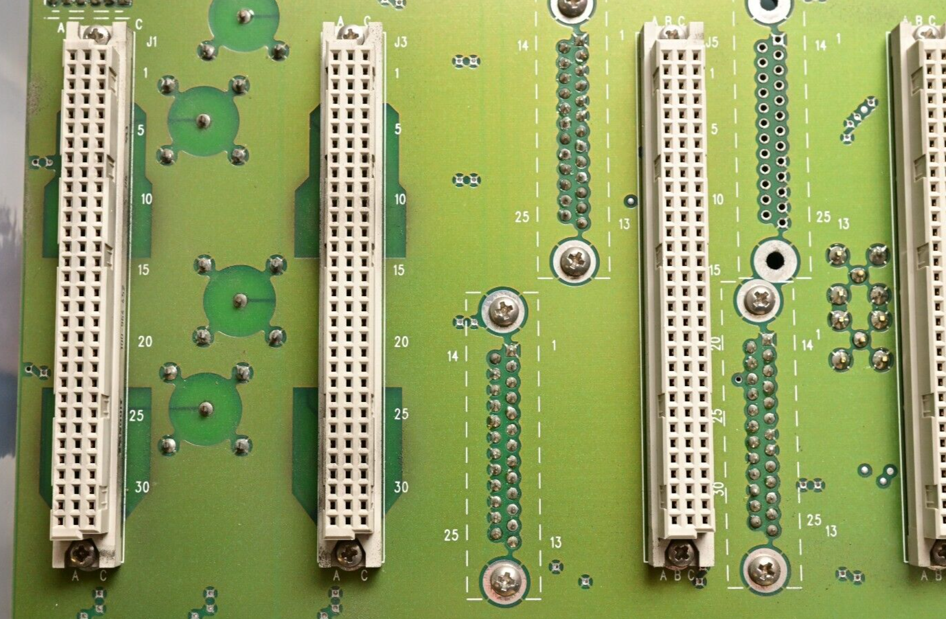 Sciex API 100 Motherboard/Backplane 021009-B High-Voltage/RF/Digital Connectors