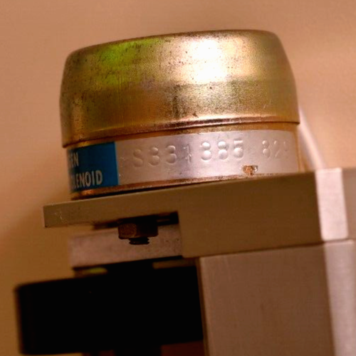 Shindengen Rotary Solenoid Mounted on 5" Alloy Pedestal with 30mm Wheel on Lever