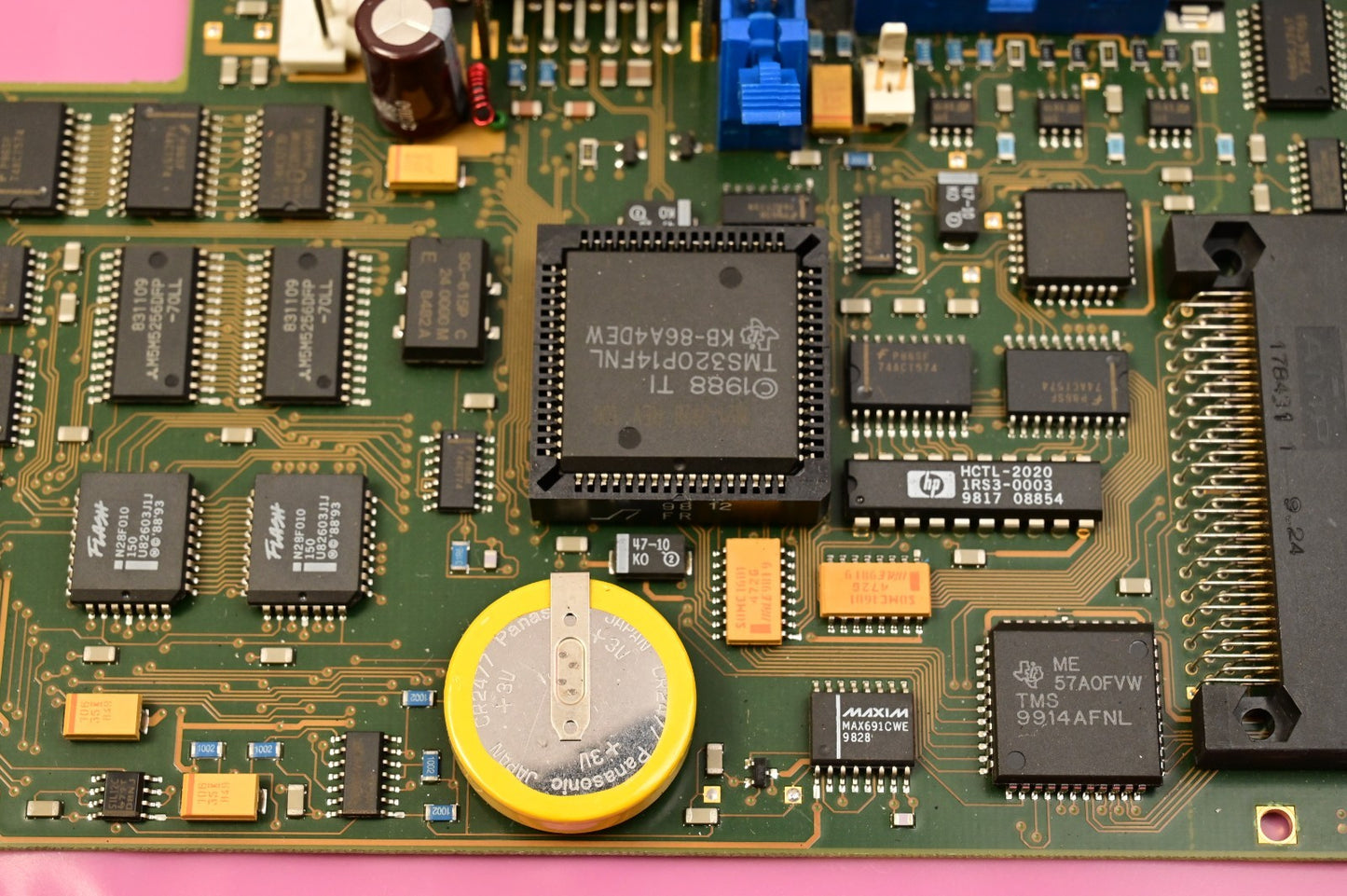 HP 8156A Main PC Board GPIB Card Slot TMS320P14FNL 01856-66401