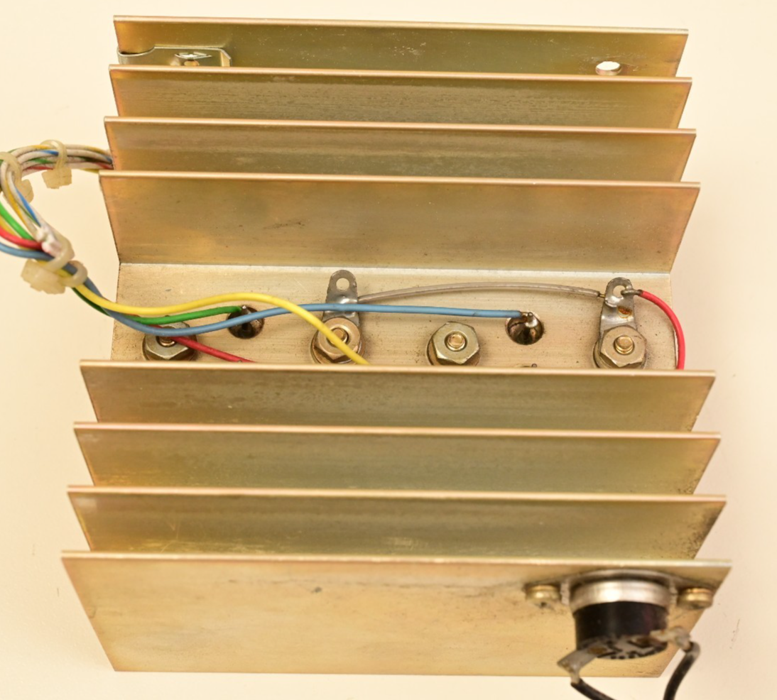 Aluminum TO-3 Heatsink w/ 2 RCA 2N3773 NPN Power Transistors 4"x4"x2.6" 0.8lb