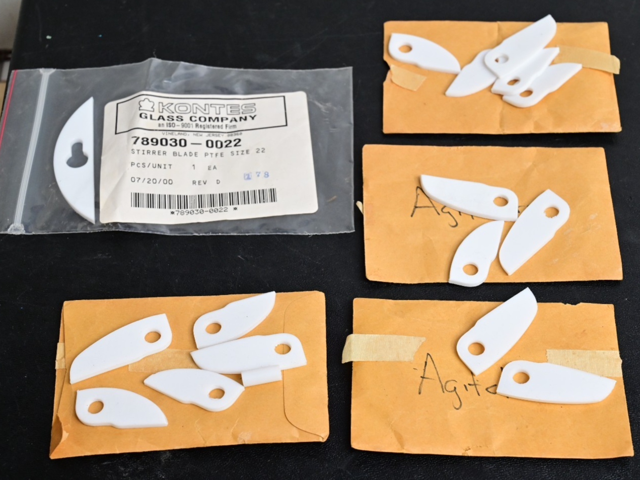 Lot of 16 PTFE Agitator Stirrer Blades Incl KONTES 789030-0022 NOS