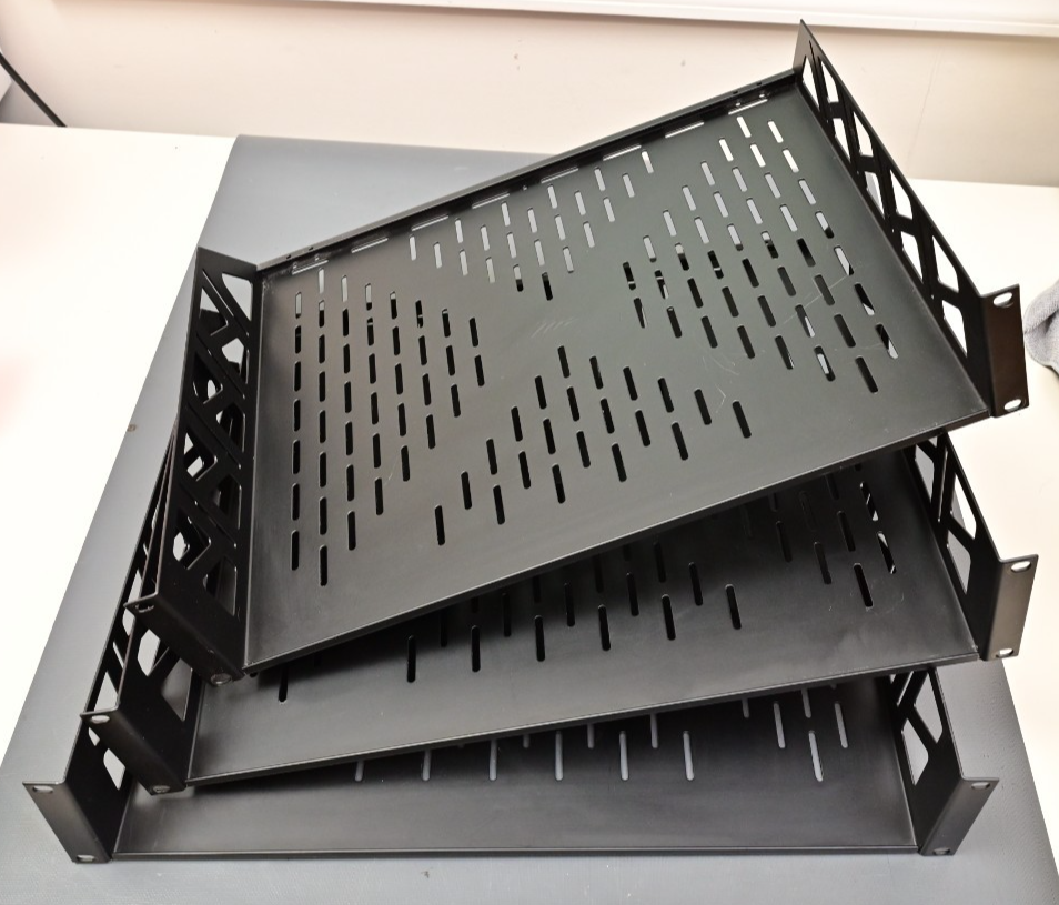 Middle Atlantic U2V Vented Universal Rack Shelf - 2-Spaces 2U 15" Depth