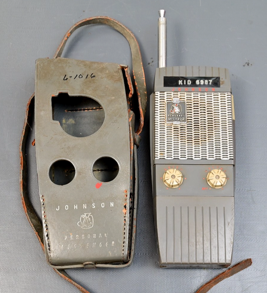 Vintage Walkie Talkie Johnson Personal Commmunicator 1950s/1960s Leather Case