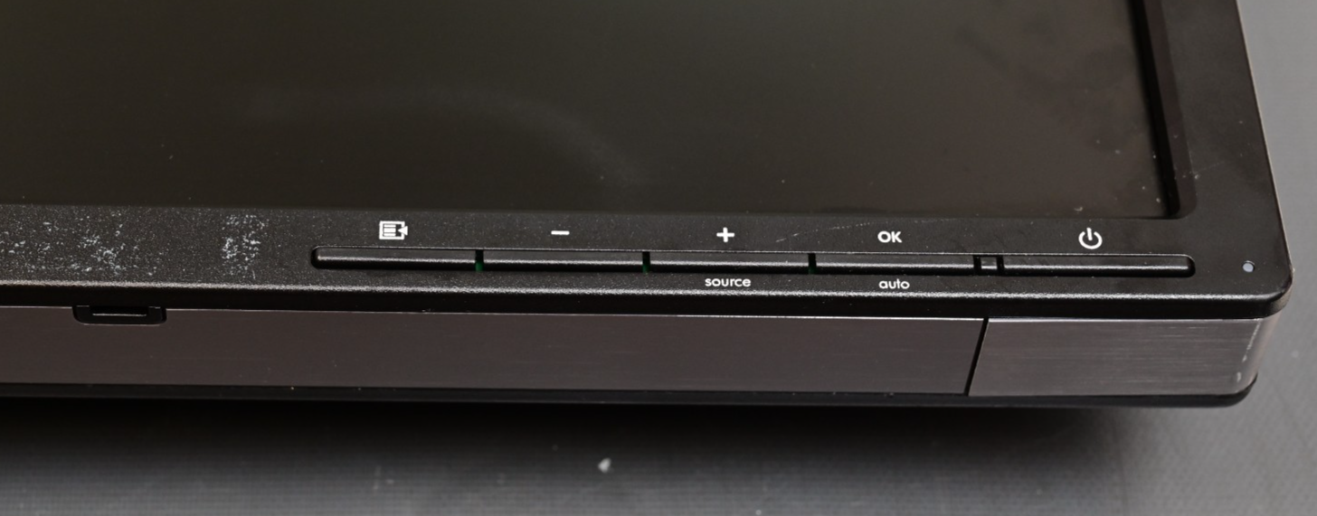 HP ZR22w LCD Monitor 22" w/ VGA DVI DisplayPort Inputs USB Hub