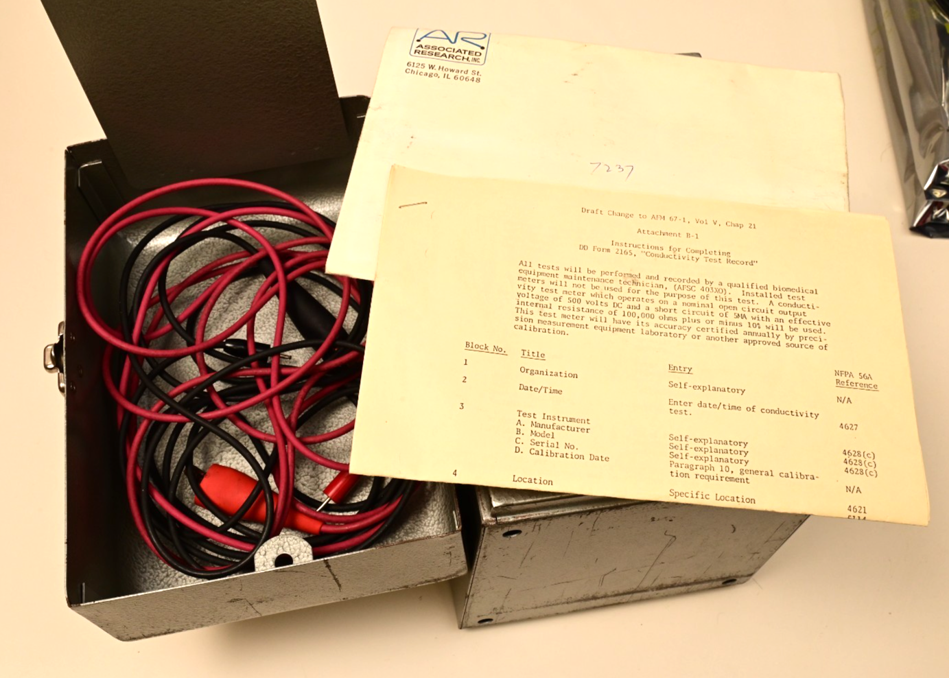 Associated Research AR 2269 Meg-Chek Megohmmeter Conductive Floor/Shoe Tester