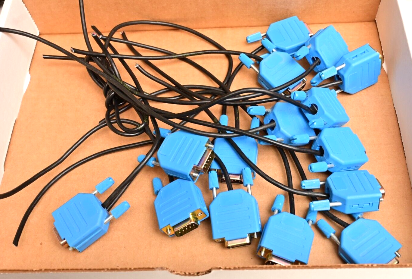 Lot of 15 DB9 Male Connectors w/ Short Pigtail Blue Plastic Thumb Screw