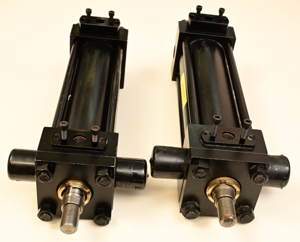 QTY 2 Parker Series 2H Hydraulic Cylinders 2.5"x7.5" 02.50 CD2HLTVS14AC 3000PSI