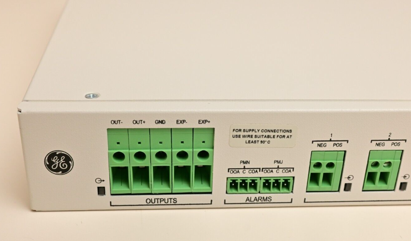 GE Critical Power 150041934 Power Express 8CKT Combiner Series 1:3 8-Circuit 1U