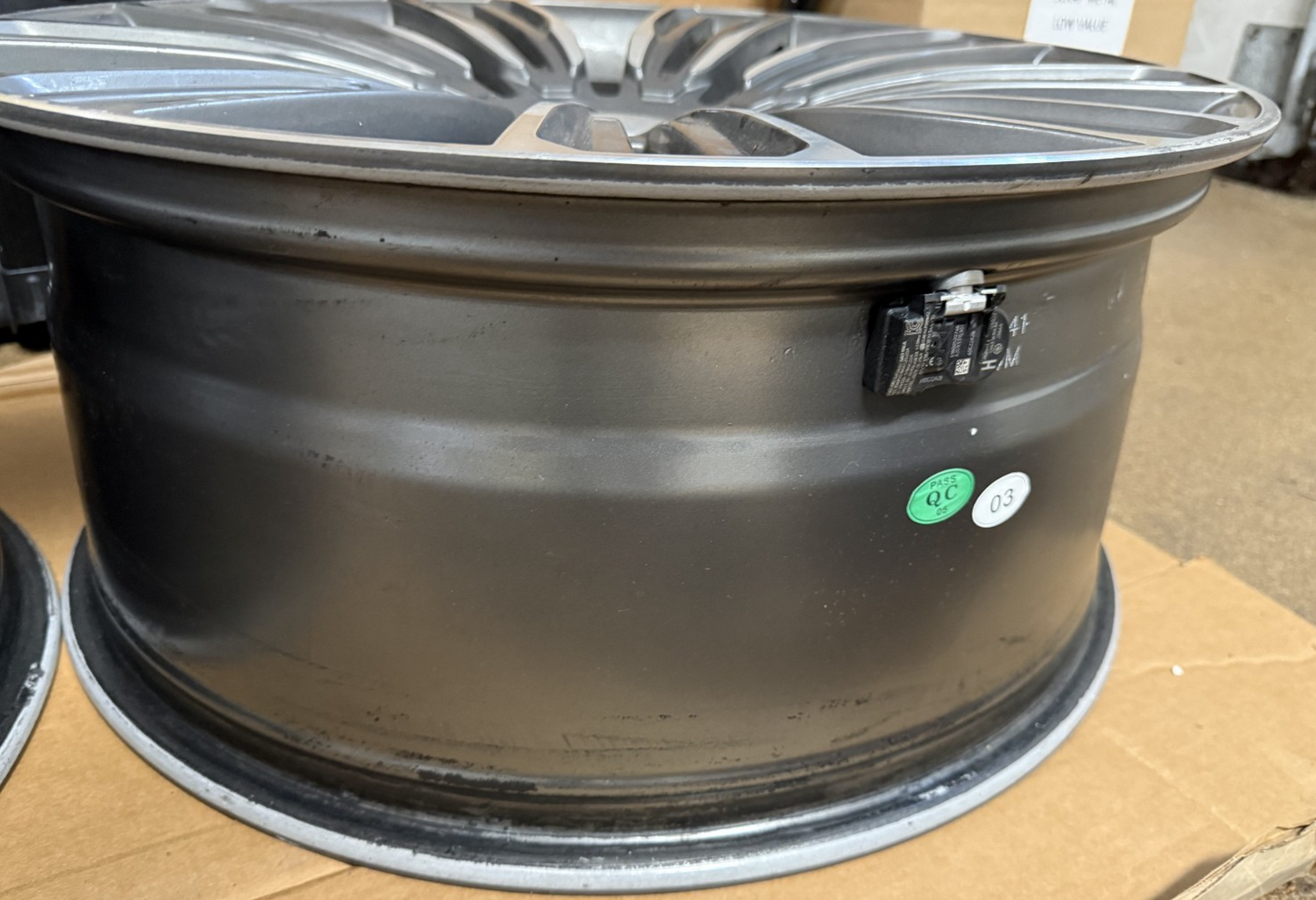 OEM Genuine Range Rover 22" Style 9012 Wheels 9-Split Spoke L405 L494 LR099146