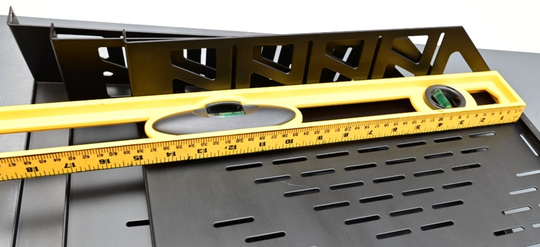 Middle Atlantic U2V Vented Universal Rack Shelf - 2-Spaces 2U 15" Depth