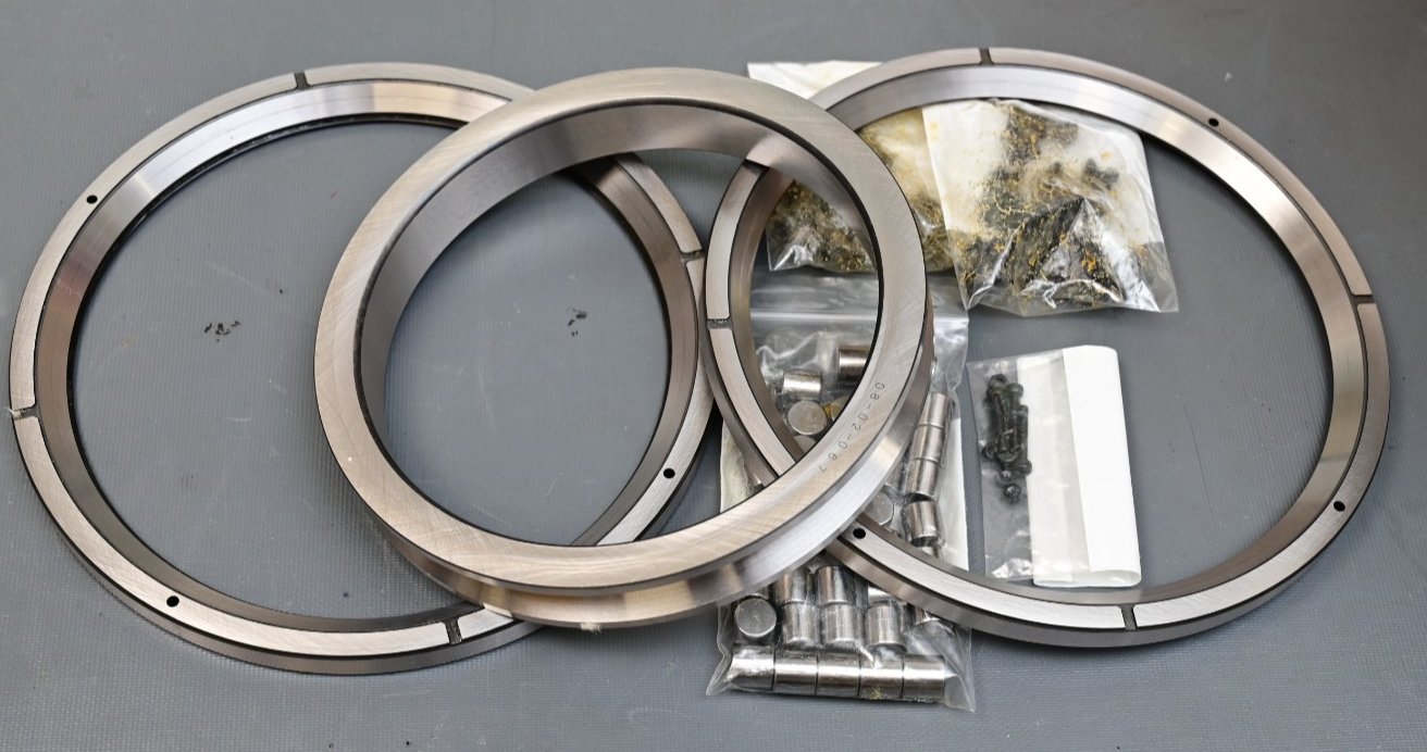 THK RB15025UUCC0 P5 Cross Roller Bearing 150mm ID (Disassembled)