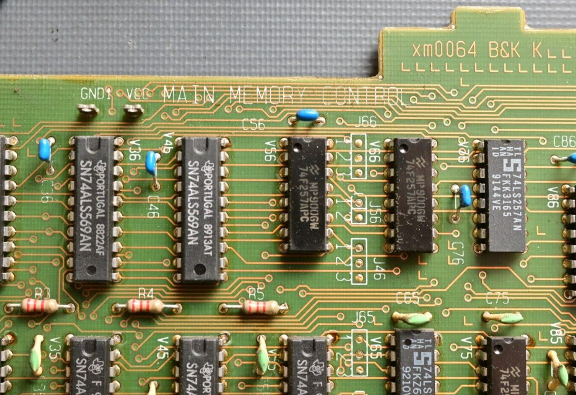 Bruel & Kjaer Model 2123 Main Memory Control Module ZD0370 Vintage Socketed ICs