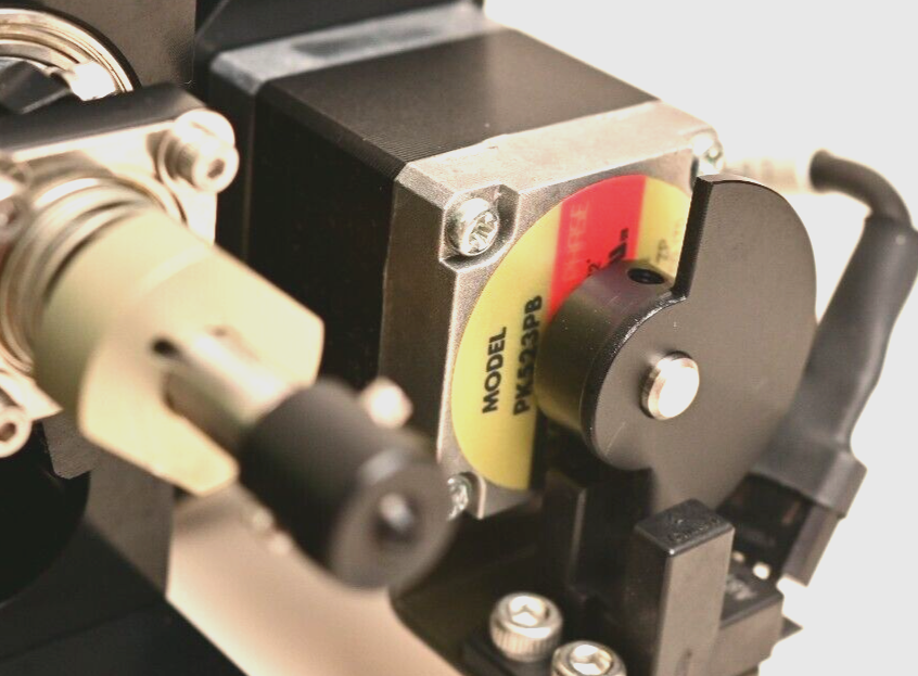Vacuum Semiconductor Die Pick Up & Rotate Assembly Vexta Steppers THK Omron