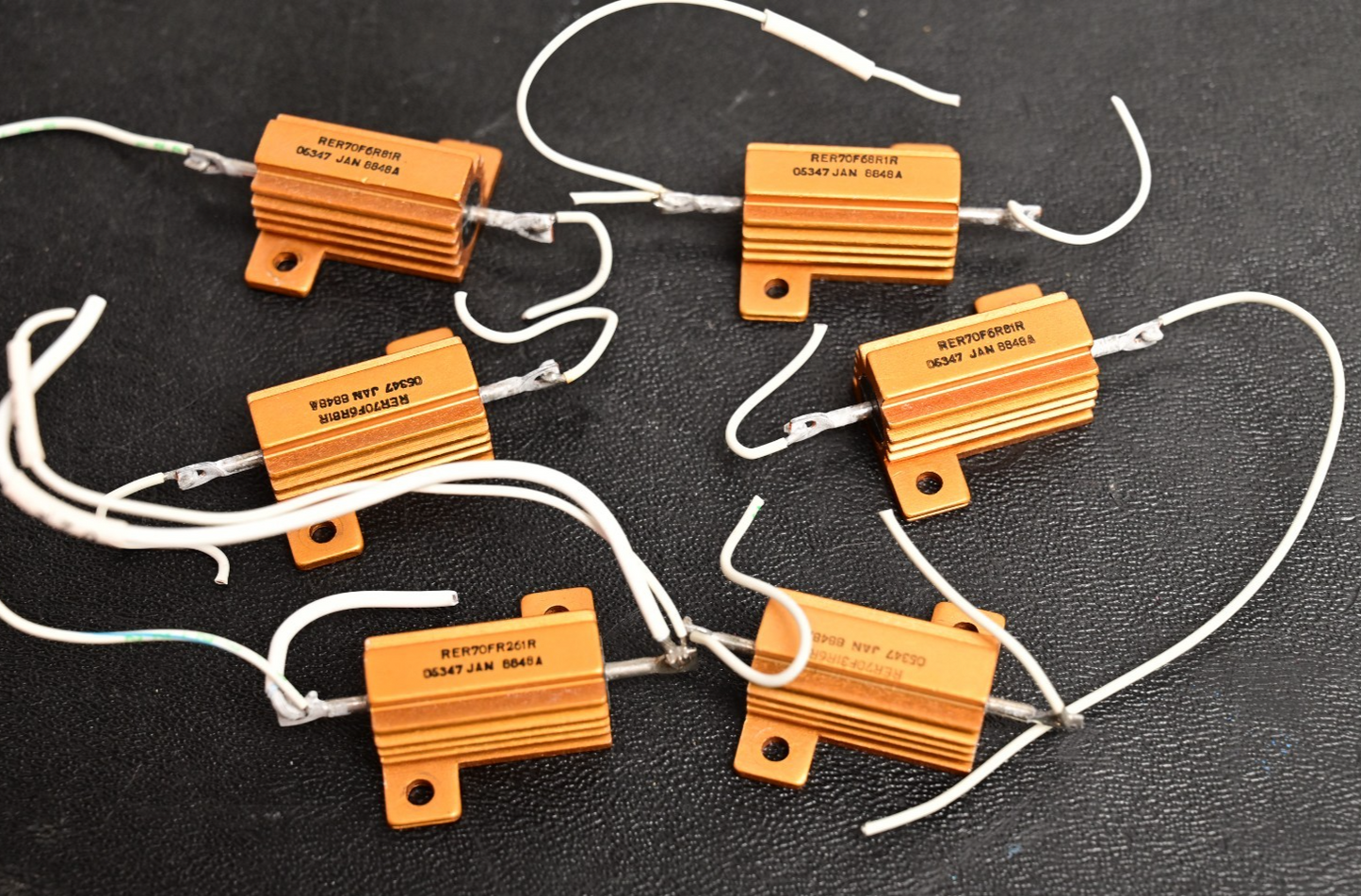 Lot of 6 Wirewound Resistors High Power 0.3Ω 7Ω 32Ω 68Ω Heatsink Shunt Mil. Spec