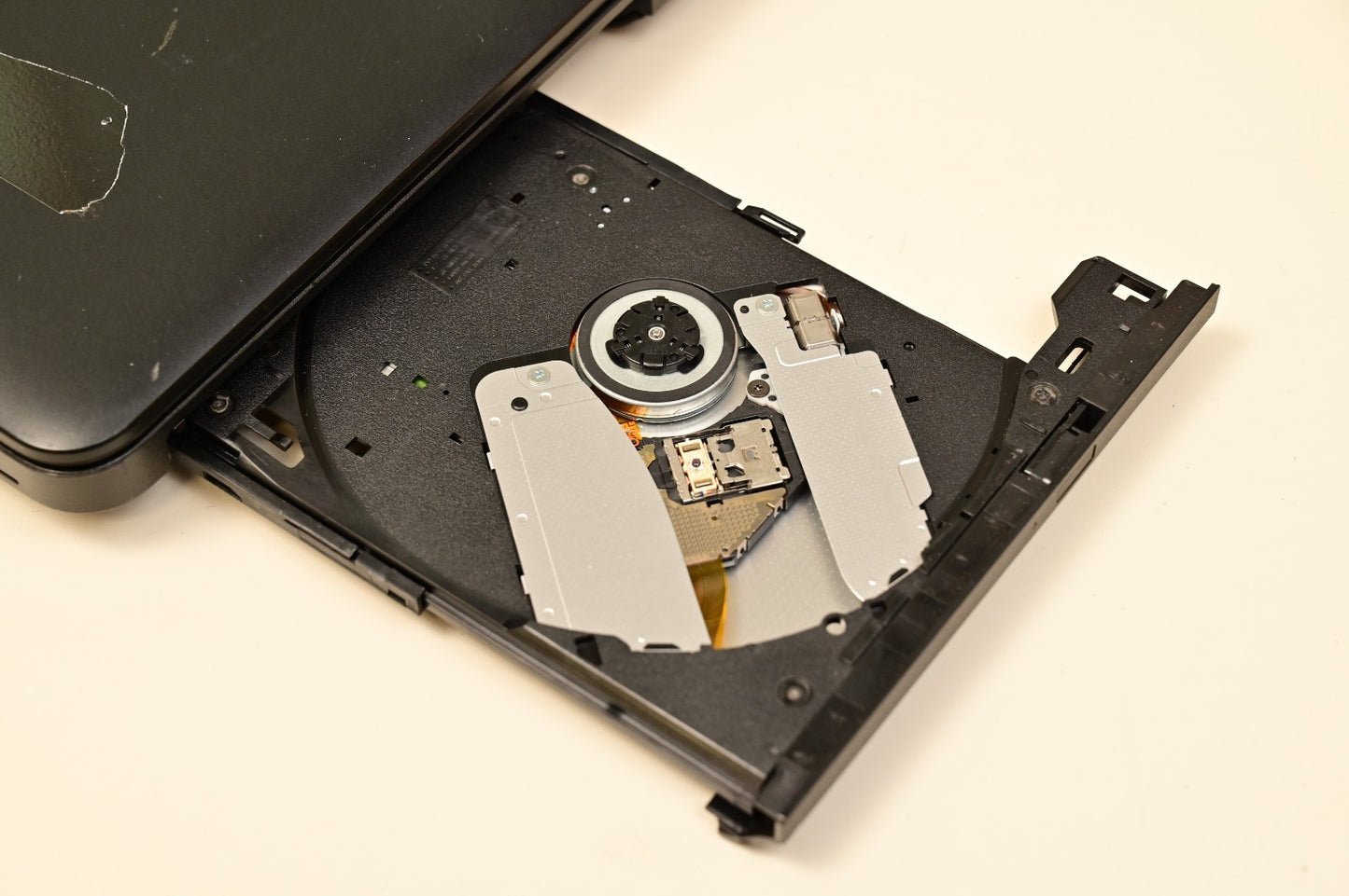 Dell Latitude E5440 Laptop for Parts/Repair P44G Windows 7 PRO COA Intel Core i5