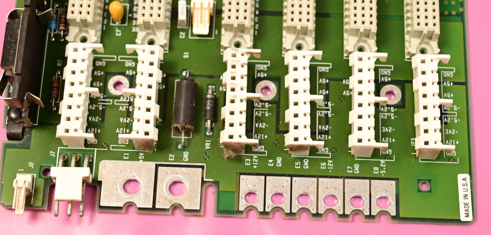 HP 64700B Emulator Backplane PCB Assembly 12 x AMP 535090-4 64700-66516 REV A.