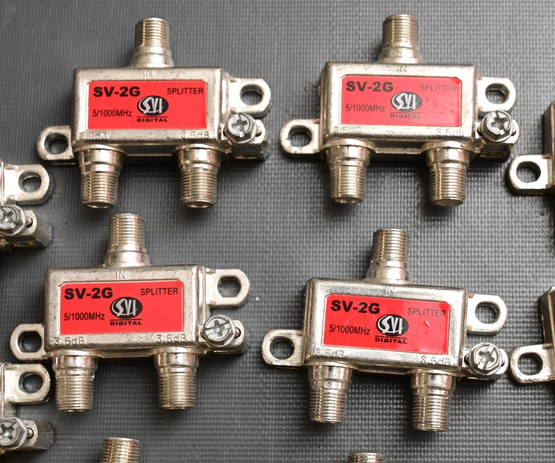 Lot of 20 SV-2G Coaxial Splitter 5/1000MHz -3.5dB SVI Digital 1:2 2-Way