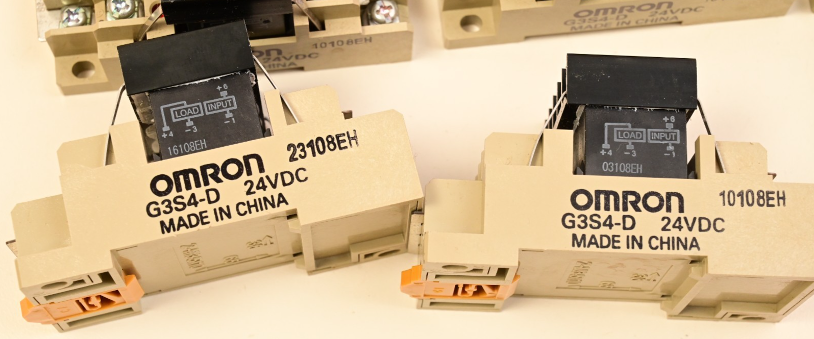 Lot of 12 Omron G3S4-D Solid State Relays 24VDC