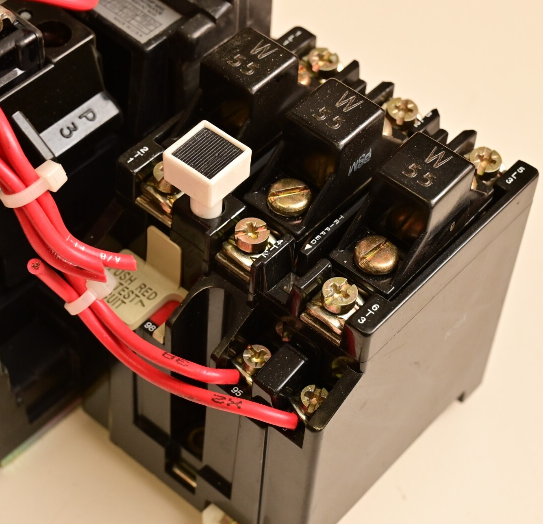 Allen Bradley 500-BODX21 Contactor 592-JOV16 595-A