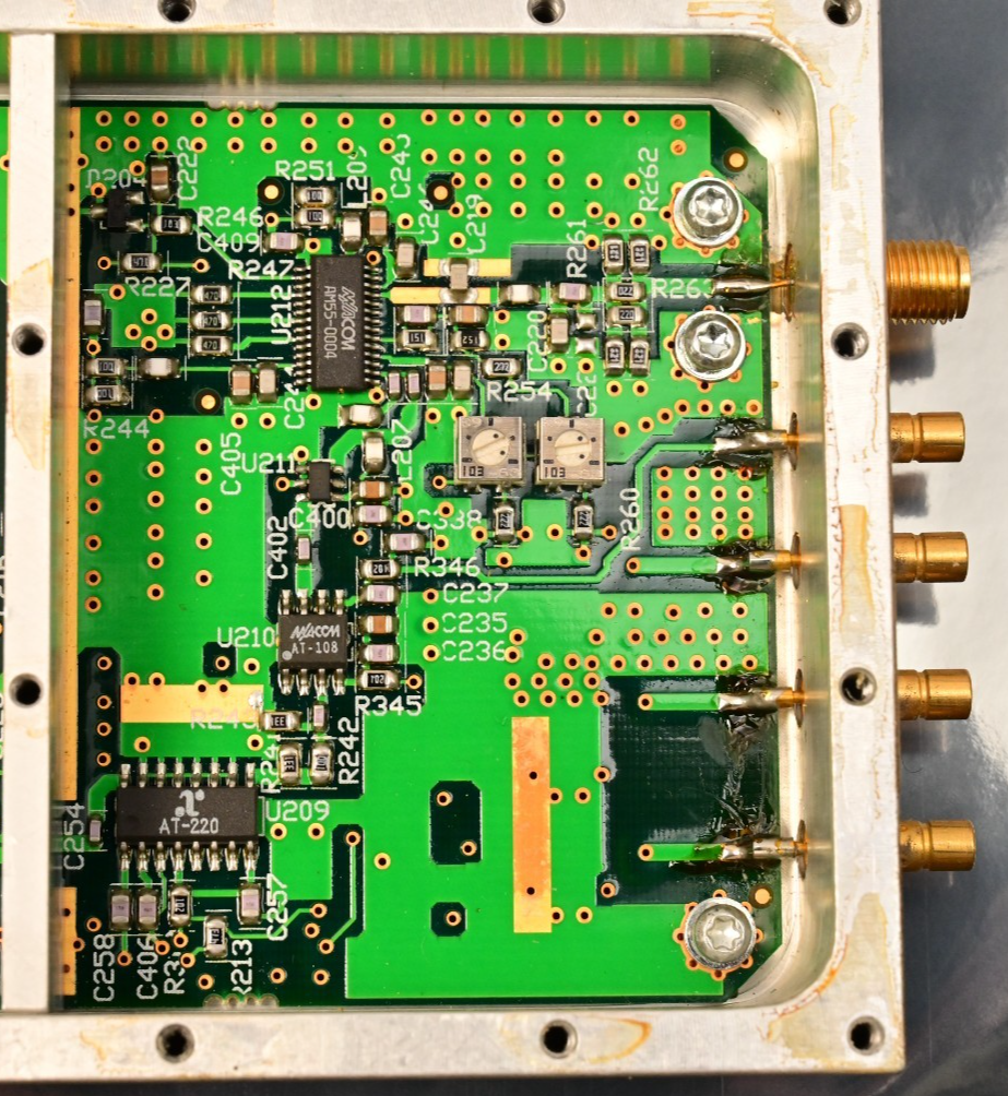 Allen Telecom 926.G1RB PCS CW Generator? Module MACOM AT-220 AM55-0004 1880L-10