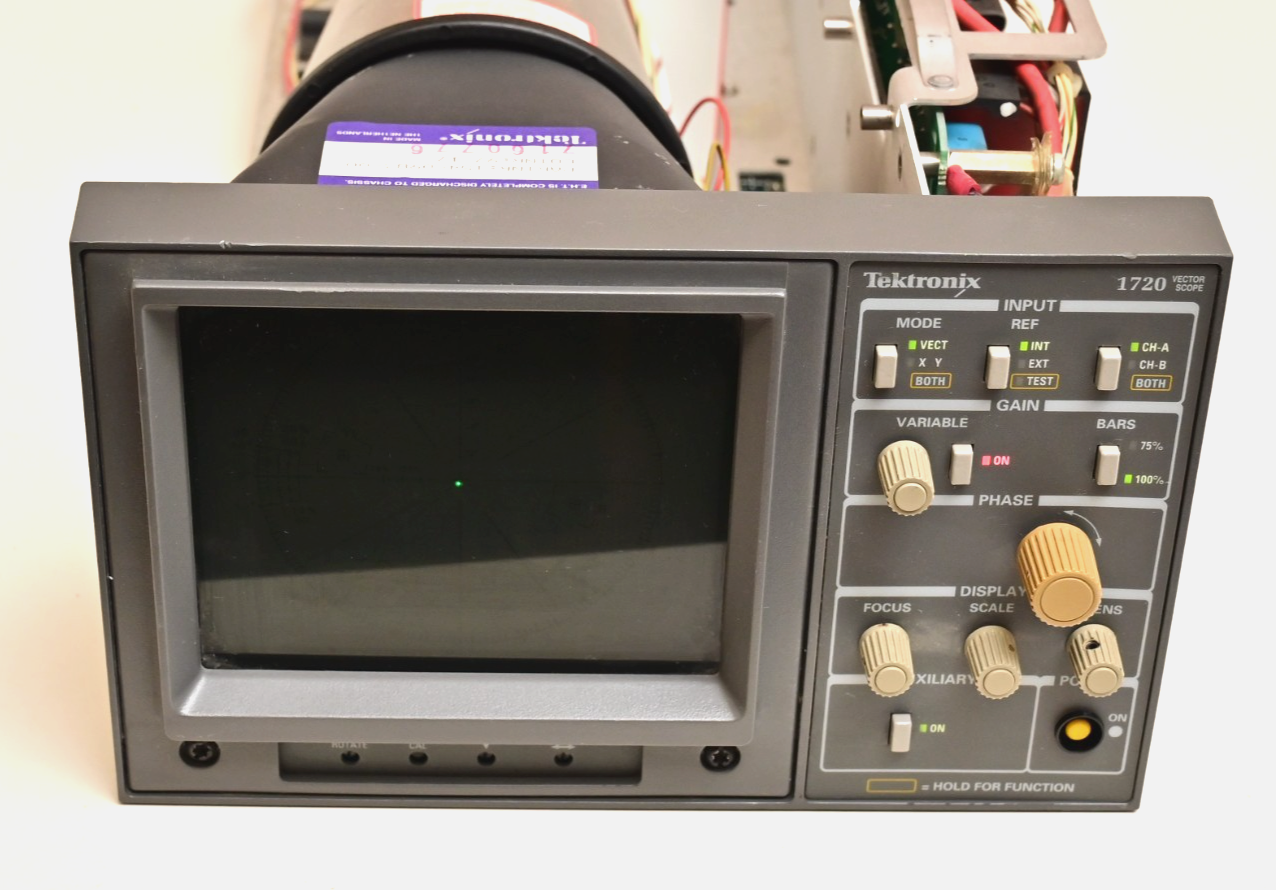 Tektronix 1720 Vectorscope Tek Broadcast Test Equipment Vintage Ex-CNN CRT