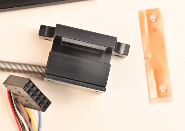 Kensington / Newport Wafer Prealigner Linear Optical Encoder 4-Channel 139mm