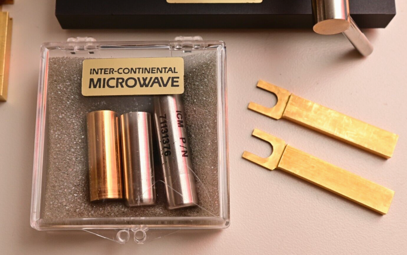 Inter-Continental Microwave TFC-1047 RF Test Fixture w/ Midsections Gold Plated