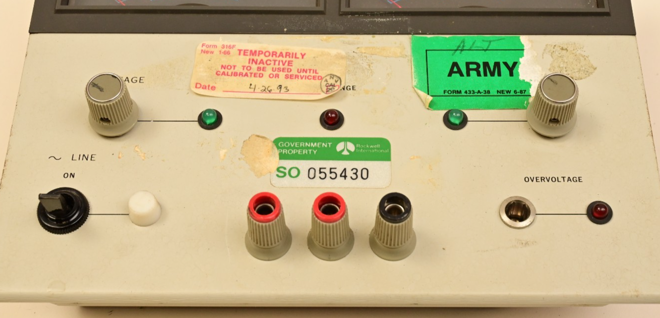 Hewlett Packard HP 6002A DC Power Supply Front Panel Gauges Knobs Vintage Army