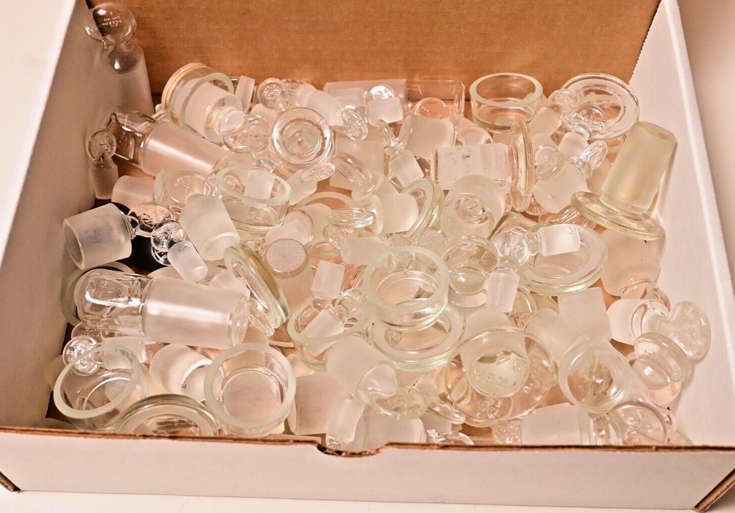 Lot of 138 Lab Glass Stoppers Small Cups Caps Pyrex Penny Head & Misc. ~5.5 lbs