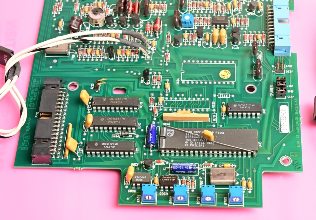 Tektronix 1720 Vectorscope Analog/Digital PC Board MAB 8051AH-2 Gold Plated Conn