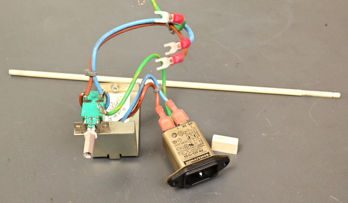 HP 64700 Emulator Power Switch w/ Extension Rod Power Entry Module FN 323-10/05