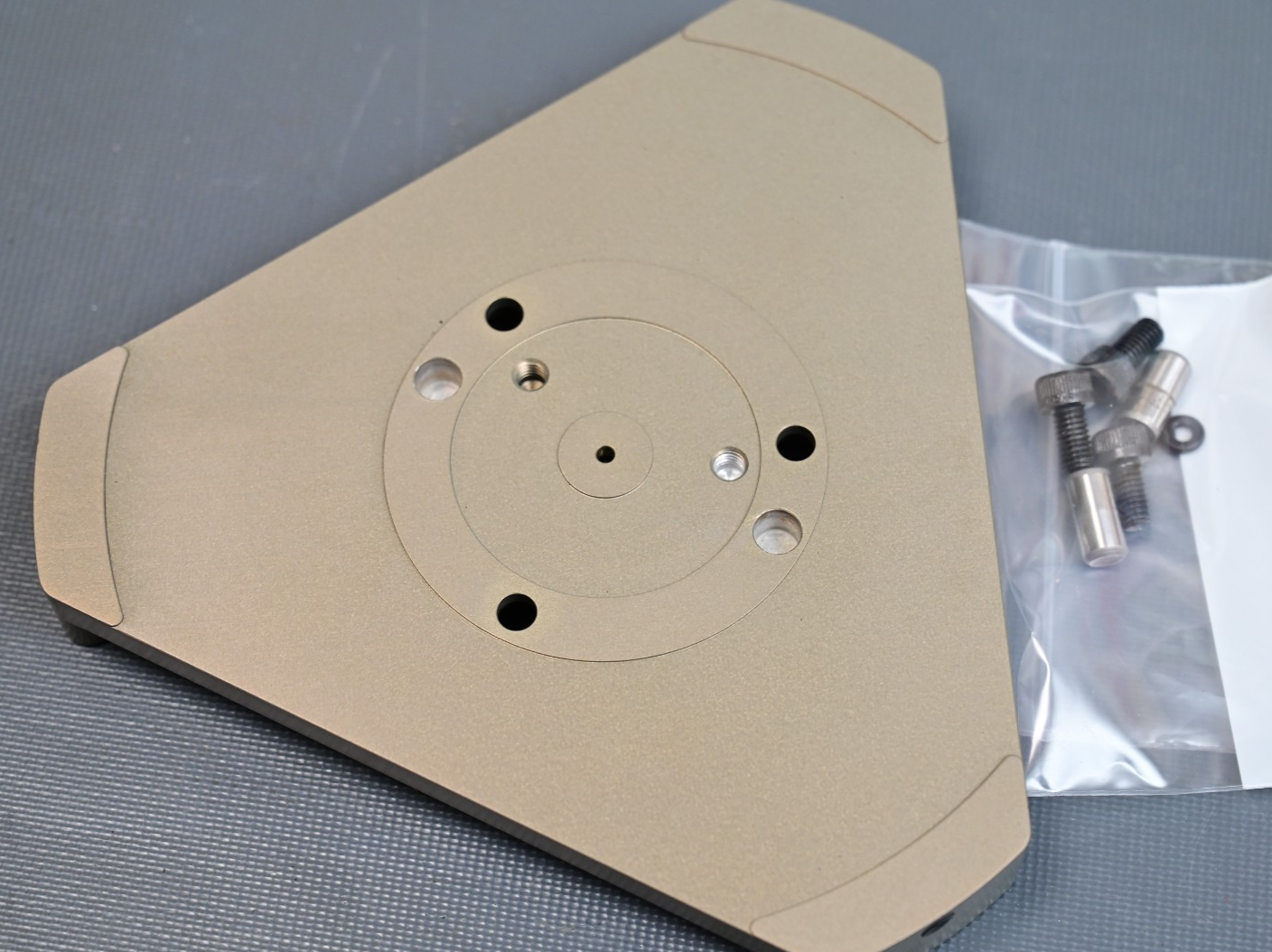 Kensington/Newport Semiconductor Wafer Prealigner Effector w/ Vacuum Holes