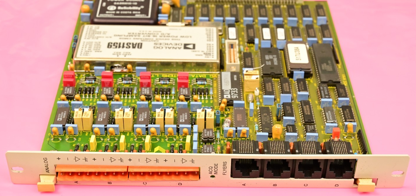 VG Data Systems Analog PC Board Vintage ICs DAS1159 16-Bit ADC 15V DC-DC AD9733