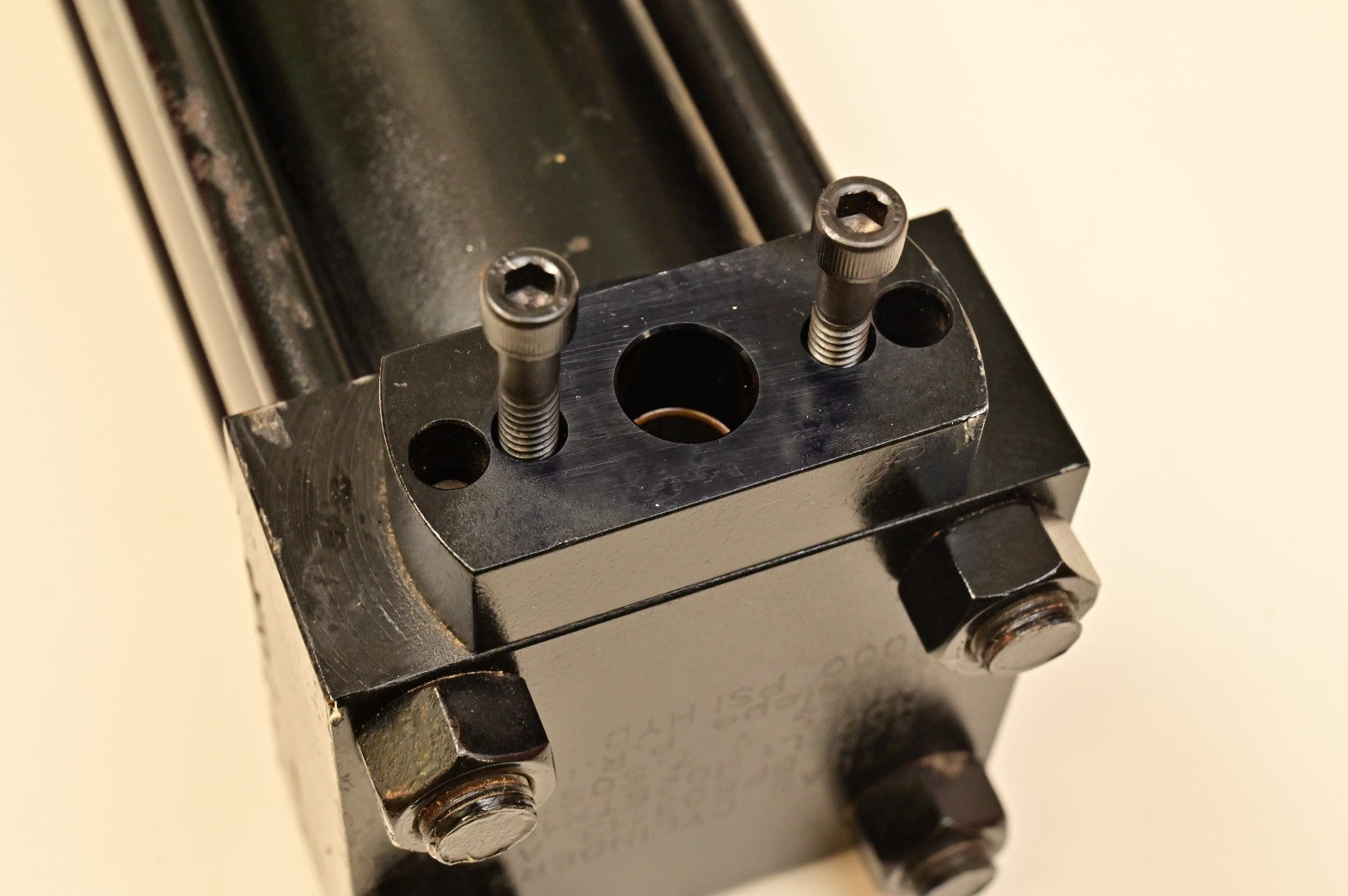 Atlas Series H Hydraulic Cylinder 2.5"x 7.5" 3000PSI H025TM101001BESV 7.50S