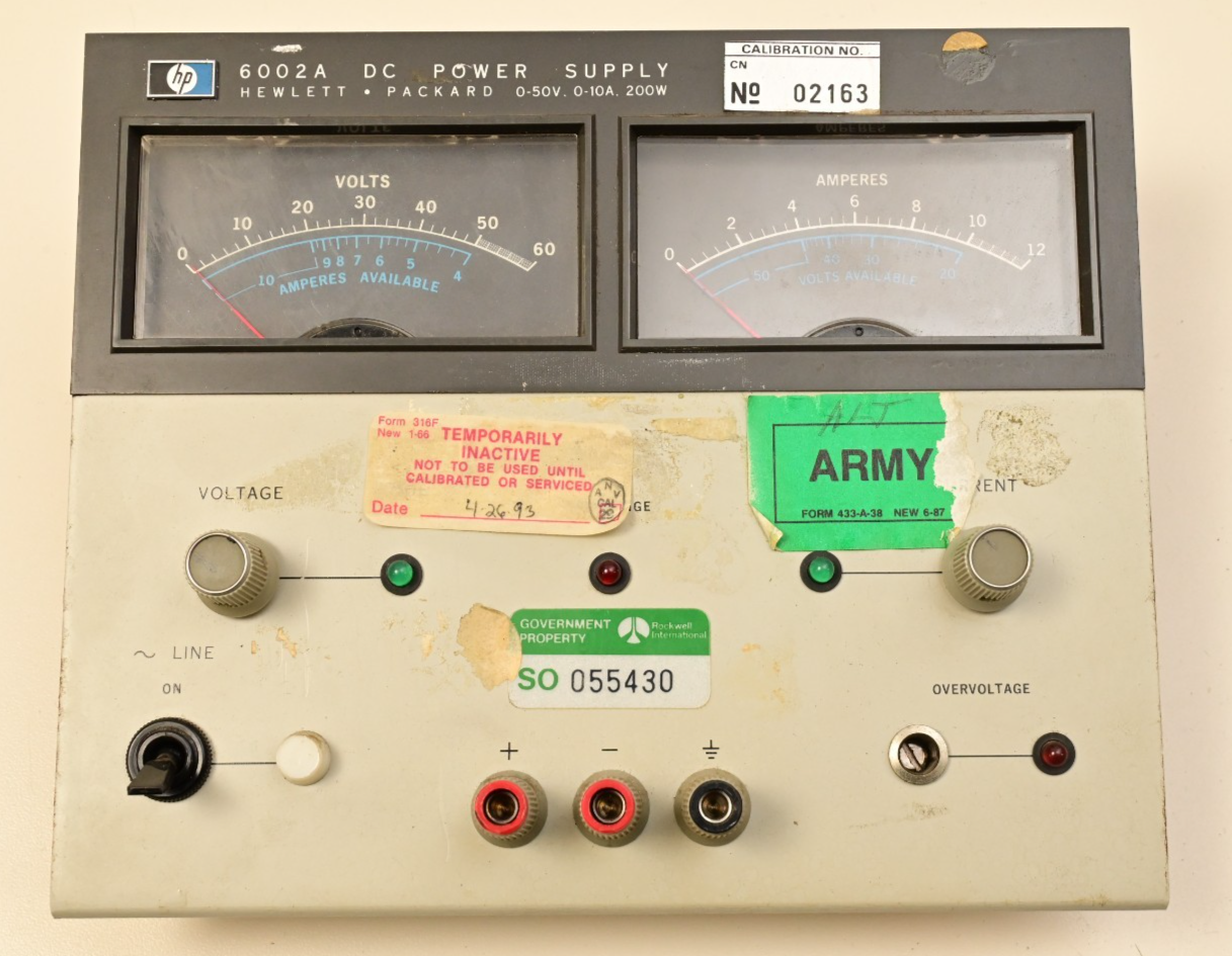 Hewlett Packard HP 6002A DC Power Supply Front Panel Gauges Knobs Vintage Army