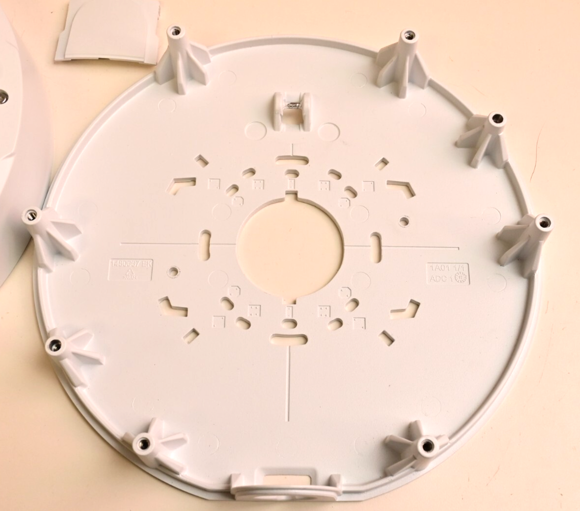 AXIS P37 P3707-PE 360 Camera Housing/Enclosure Assembly Acrylic Dome