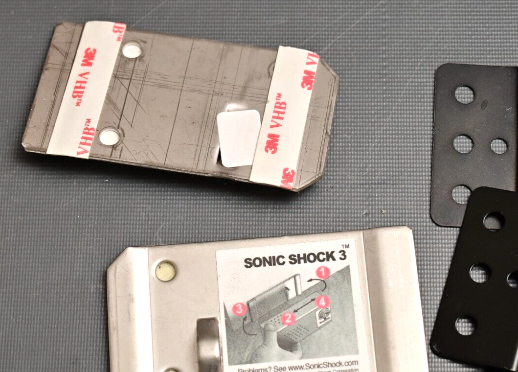 Sonic Shock 3 Alarm Mounting Plates & Misc. Middle Atlantic Products Plate Lot