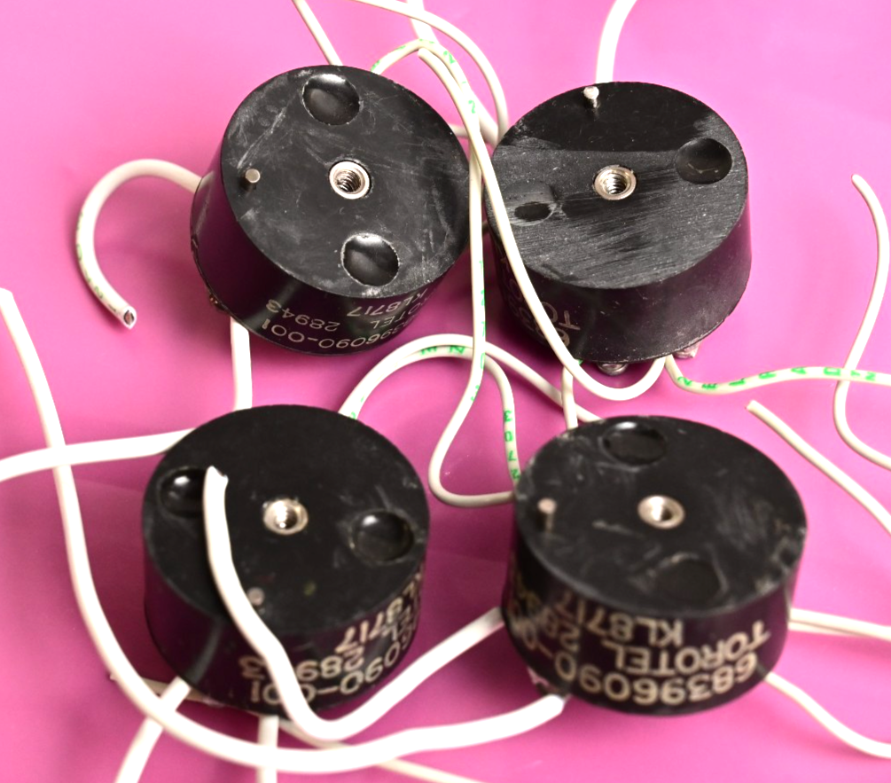 Lot of 6 Potted/Encapsulated Transformers TOROTEL Toroidal Military Elec. 1980s