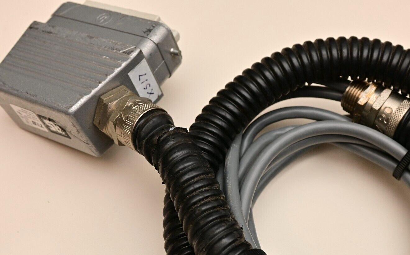 Thomas & Betts Rectangular Connector with Metal Shell 250V 10A 24-Conductor RS