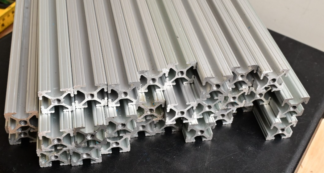 QTY 28 T-Slot 80/20 Style Aluminum Extrusion 1"x1" x ~8" Used Total ~18.5ft 9lb