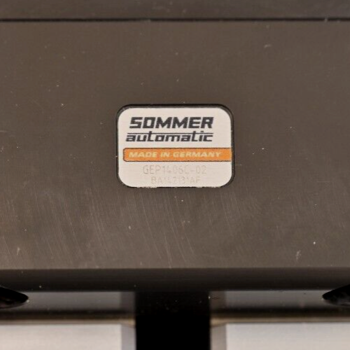 Sommer Automatic Robotic Gripper Microplate Handler GEP1406C-02 Denso Adapter