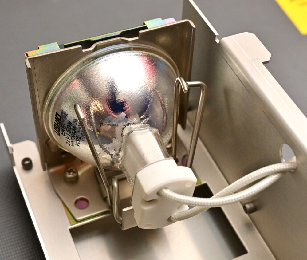 Keyence VHX-100K Halogen Illuminator Housing with Fan & Bulb Ushio EKE 150W